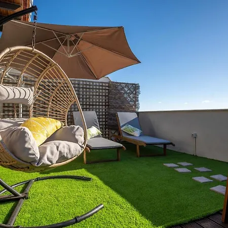 Daire Apartamento Con Espaciosa Terraza Y Vistas Al Mar